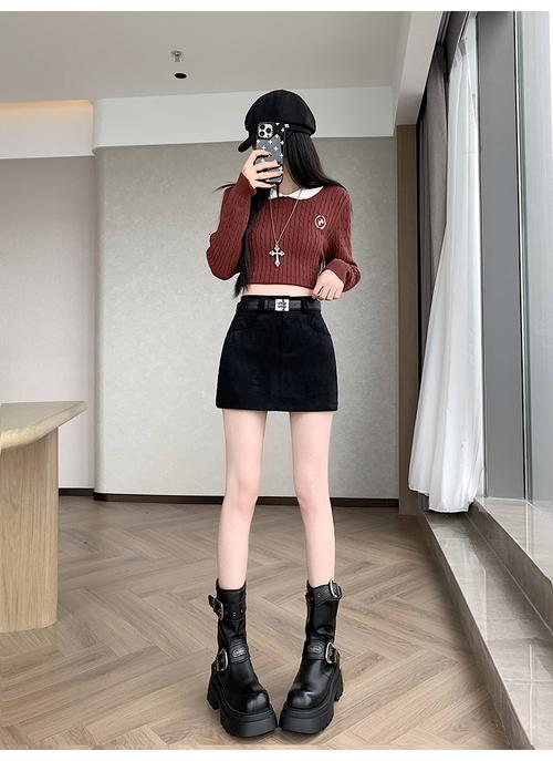 麂皮短裙秋冬怎么搭配