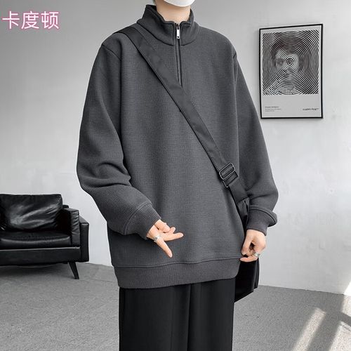 灰色t恤配什么外套