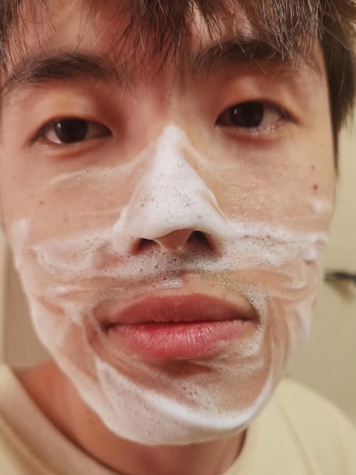 男生不爱用洗面奶洗脸