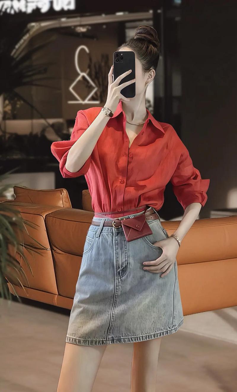 红红色衬衫怎么搭配图片欣赏