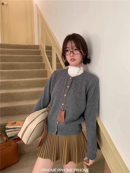 圆领适合什么人穿