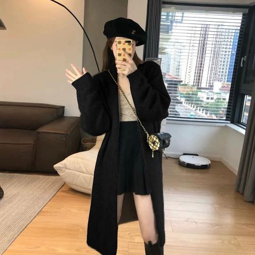 黑色长款针织外套怎么搭配什么裤子