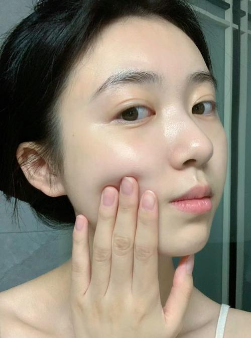 洗面奶用了皮肤紧绷干