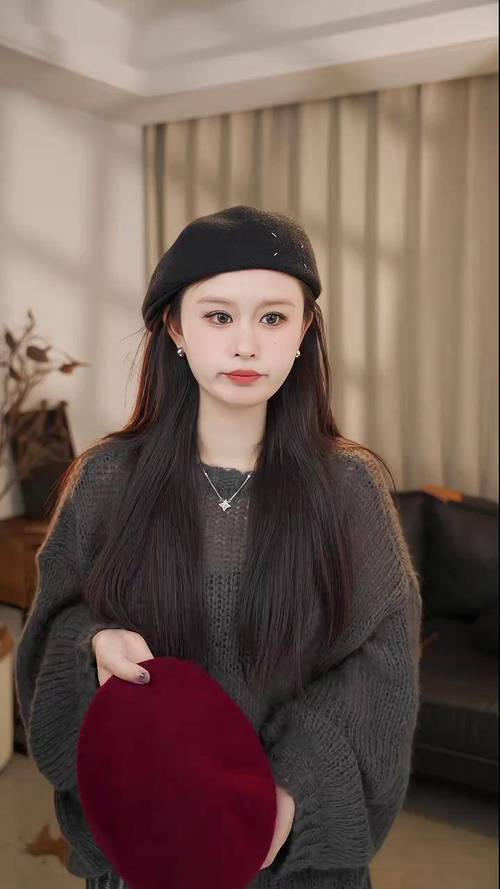 圆脸适合带什么帽子