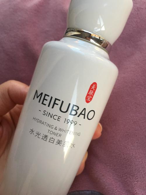 补水美白护肤品哪个牌子好