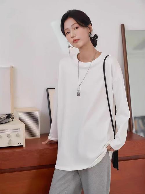 中长袖长上衣怎么搭配什么裤子图片欣赏