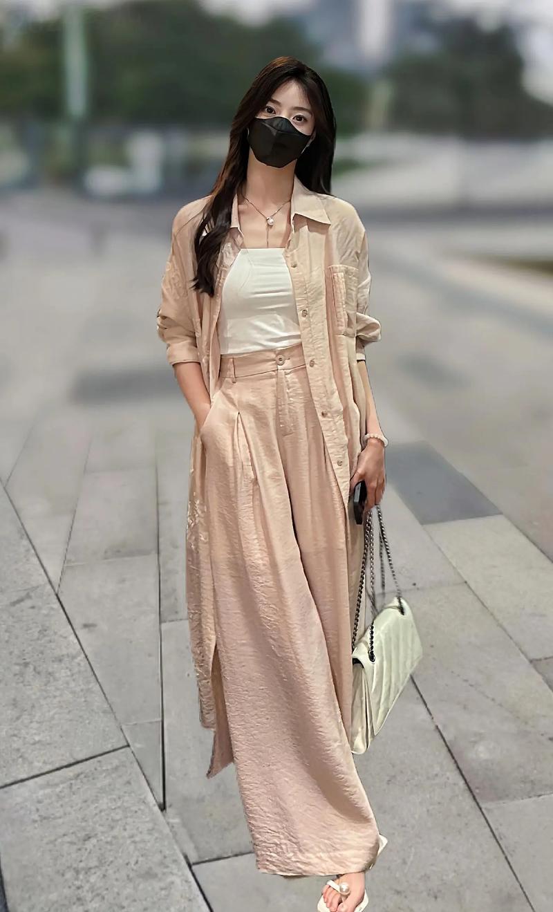 中长款寸衫怎么搭配