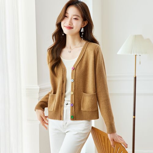 针织羊毛毛衣外套怎么搭配