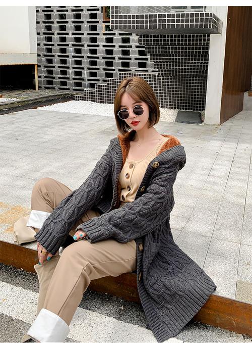 针织韩版中长款外套怎么搭配图片