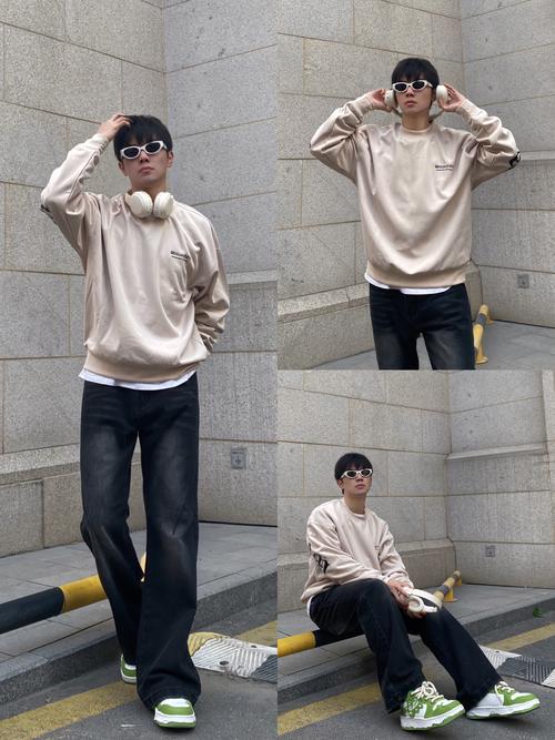 杏色卫衣配什么裤子