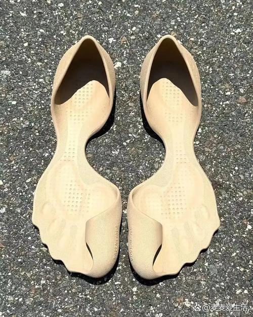 裸鞋是什么意思