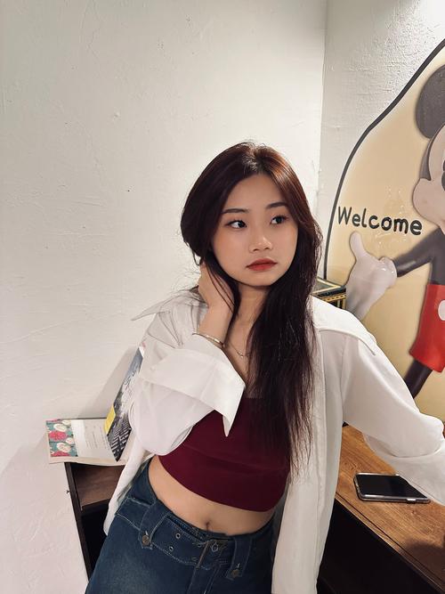 手臂吊带怎么搭配