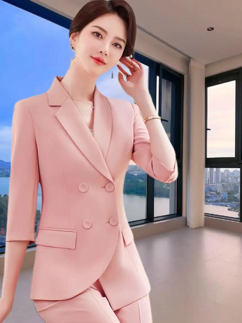 黄色无领西装怎么搭配