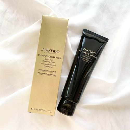 资生堂琉璃洗面奶掉字