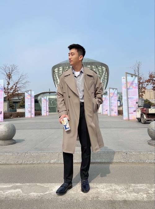 男士风衣配什么鞋