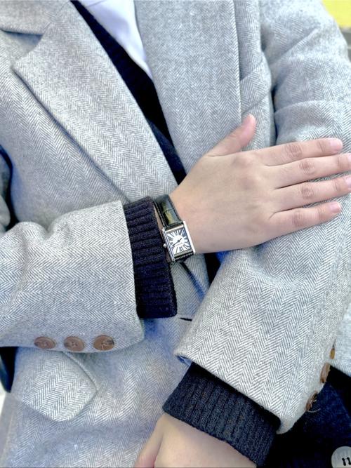 手表怎么跟衣服搭配