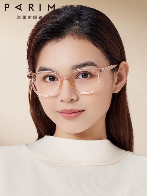 大圆脸适合什么眼镜