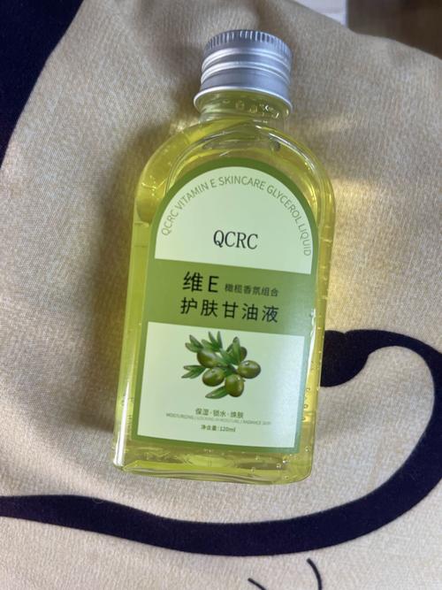 皮肤特别油用什么护肤品