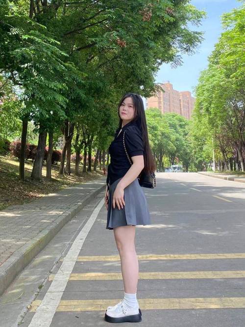 腿粗微胖怎么搭配短裙