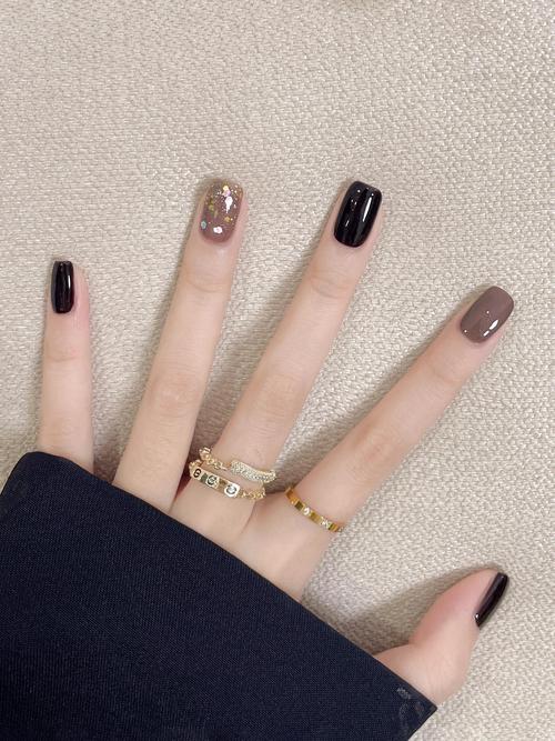 做指甲什么颜色好看