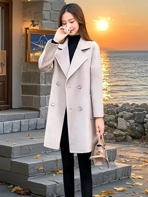 冬天呢子外套怎么搭配