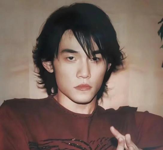 周杰伦是什么发型