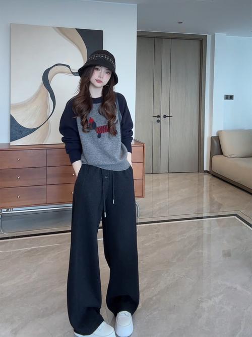 三分袖针织衫怎么搭配