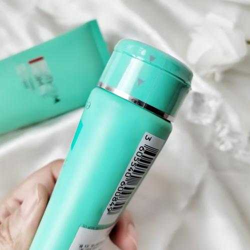 碧欧泉保湿系列洗面奶