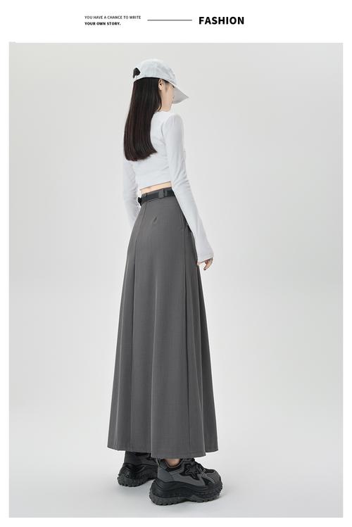 灰色长裙配什么鞋子