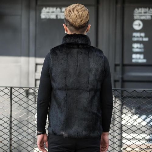 兔毛皮草马甲怎么搭配