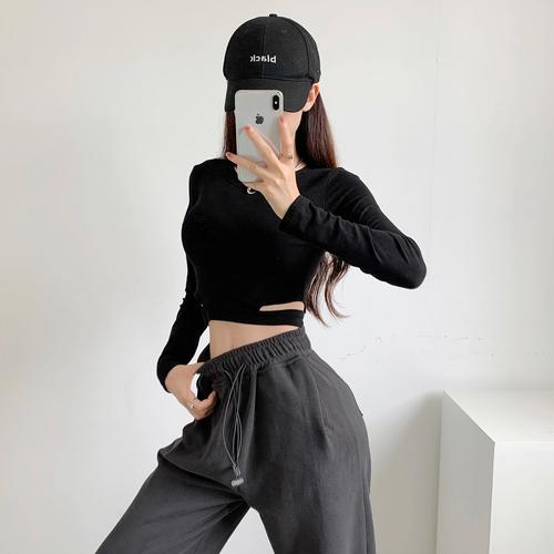 露腰长袖怎么搭配