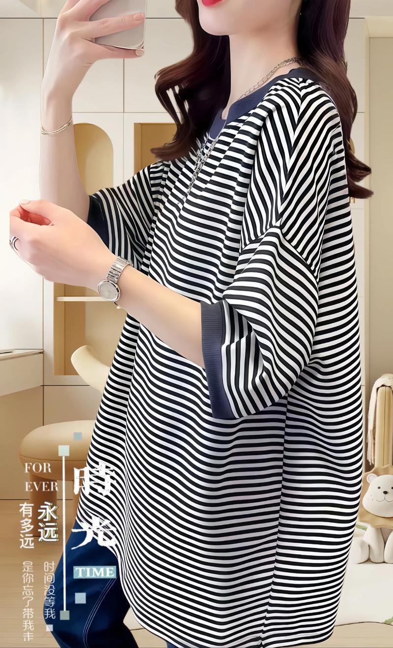 宽松条纹长t恤怎么搭配