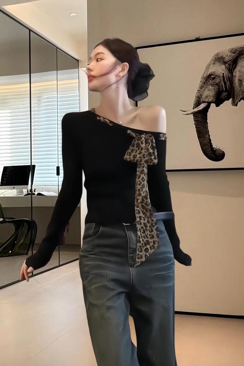 黑色长上衣怎么搭配图片大全