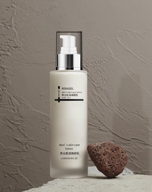 对干燥皮肤用什么护肤品