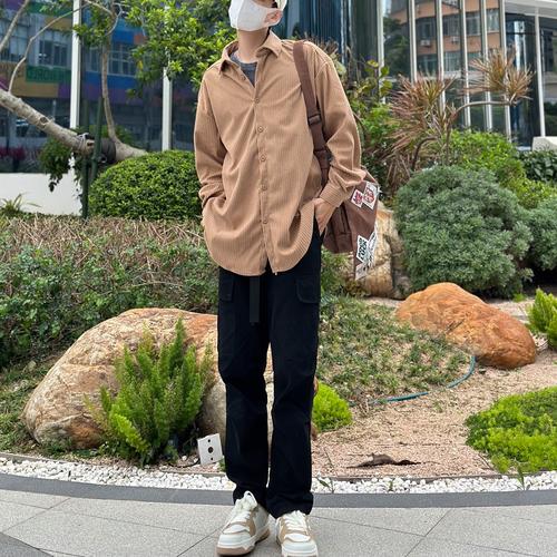 衬衫打底怎么搭配衣服