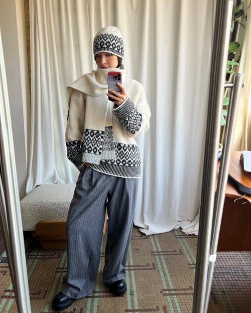 白色ugg怎么搭配