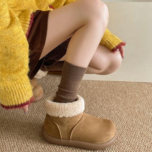 白色ugg怎么搭配