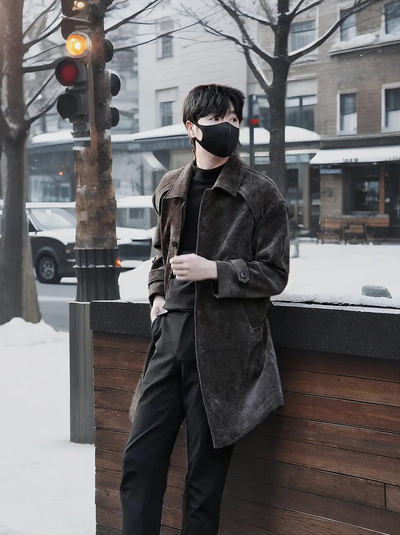 妮子衣怎么搭配男生