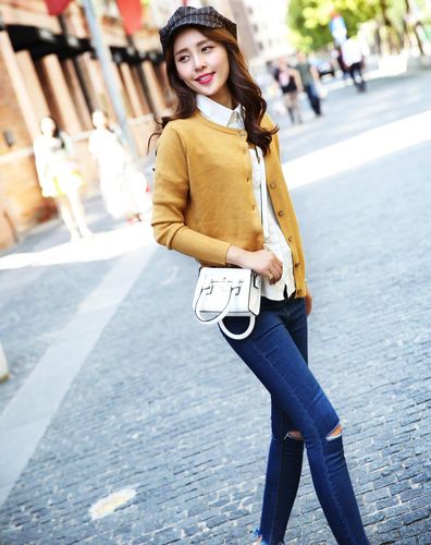 土黄色针织开衫怎么搭配