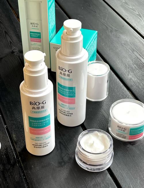 20岁干皮用什么护肤品