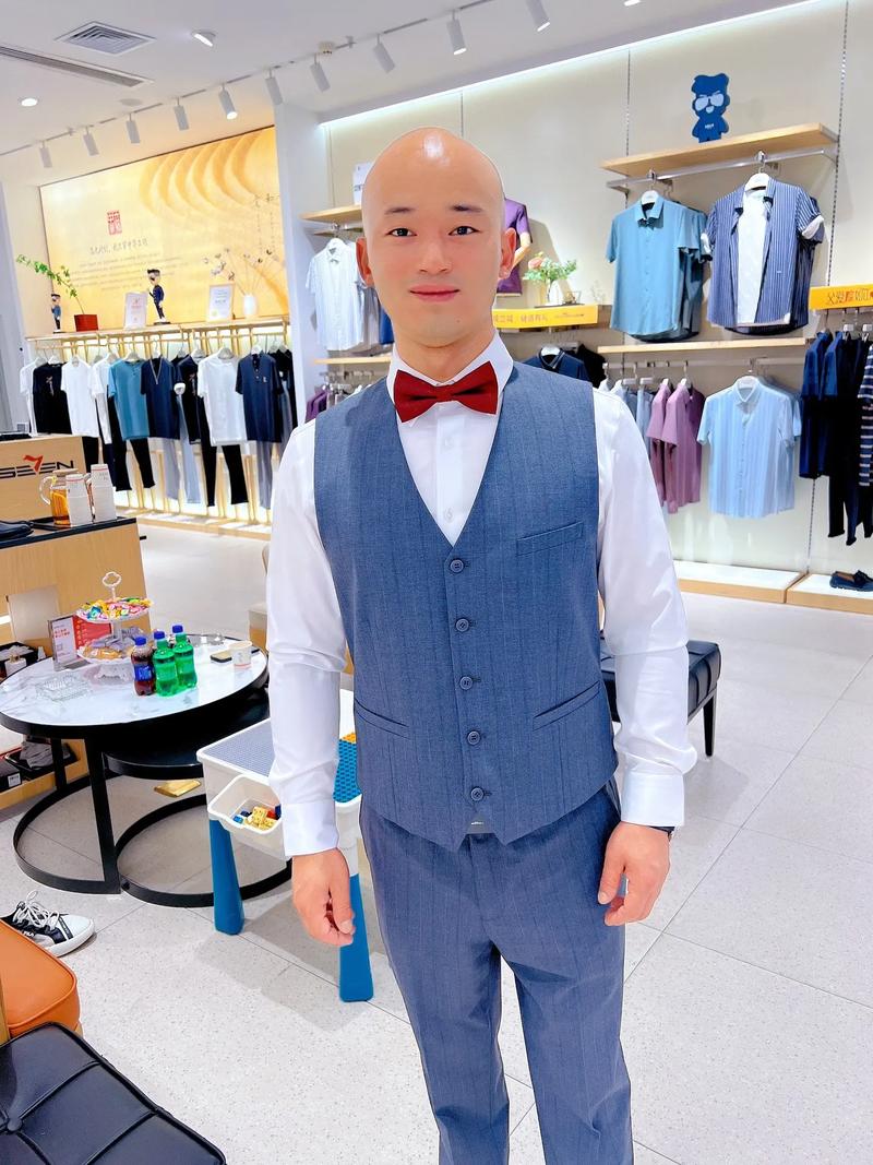 光头怎么搭配衣服