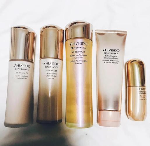 60岁适合用什么护肤品