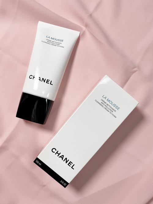 香奈儿补水洗面奶图片
