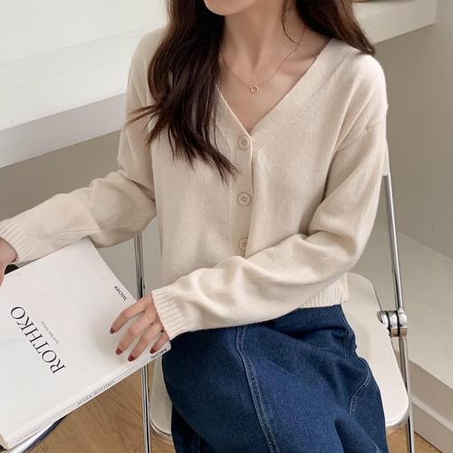 紧身针织v领上衣怎么搭配