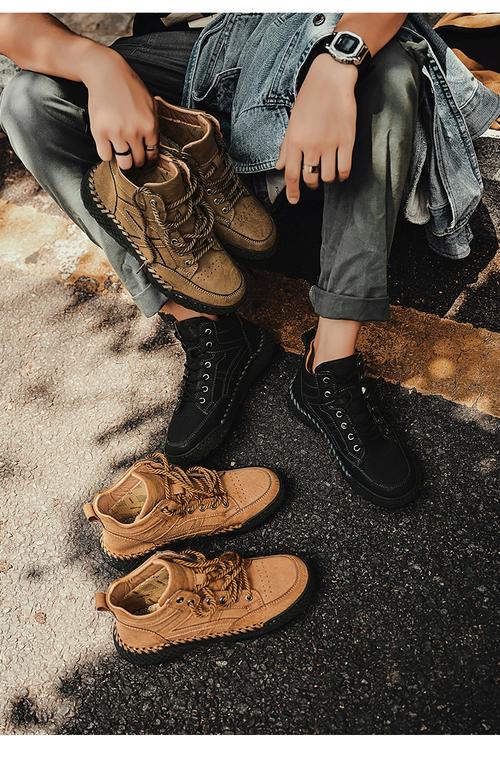 高帮男士靴子怎么搭配