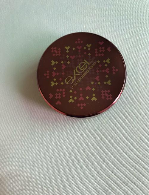 50岁女人适合的护肤品