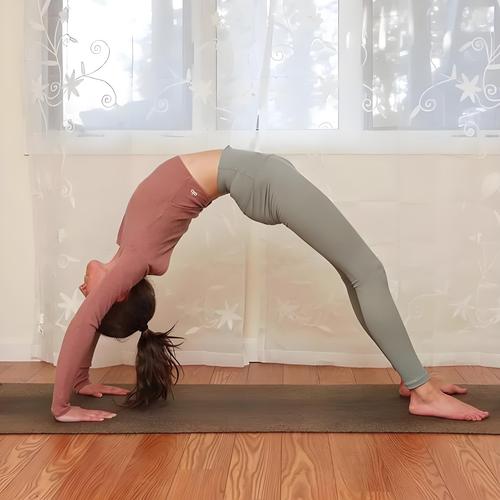 下半身胖练什么瑜伽可以减肥