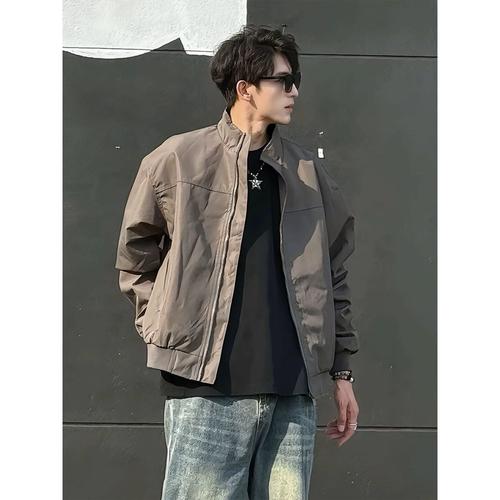 短款飞行员夹克怎么搭配