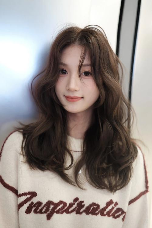 黄皮染什么发色显白