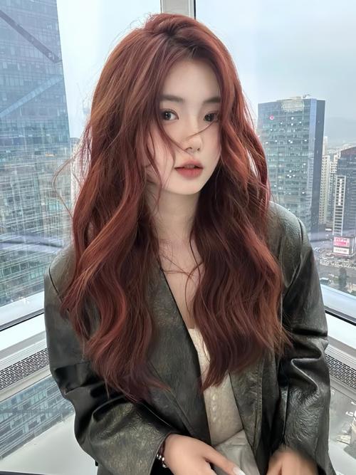 黄皮染什么发色显白